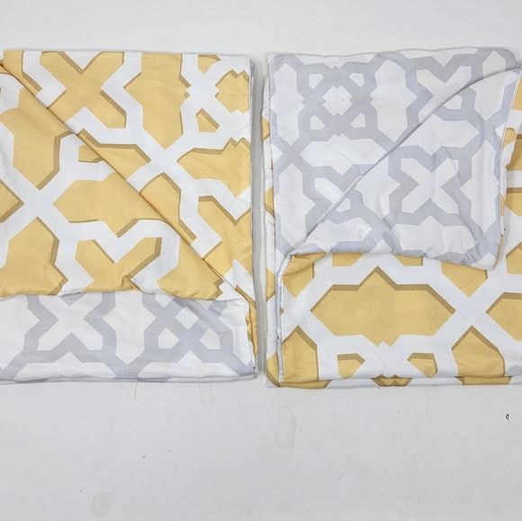 Domain Queen Duvet Cover Shams Set Grey Yellow Reversible Quatrefoil Geo… - Picture 3 of 16